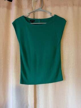 Talbots Emerald Green Cap Sleeve Boat Neck Button Back Knit Top